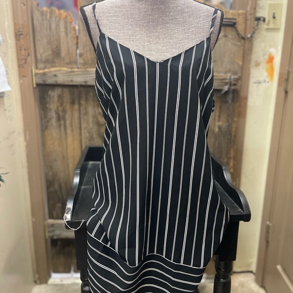 Forever 21 tank top - Picture 1 of 3